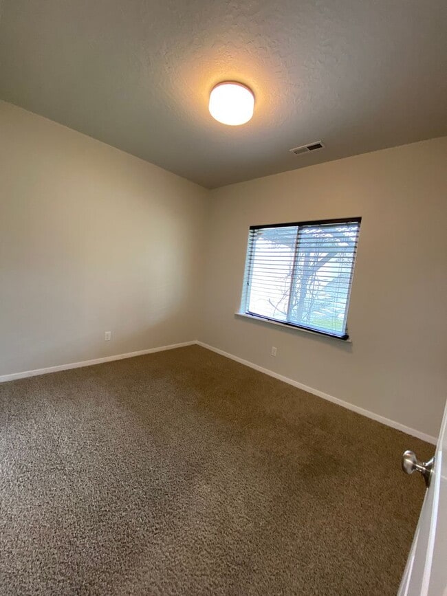 Building Photo - Liberty Lake Area-3 beds, 2baths Rancher Style House for rent Available NOW