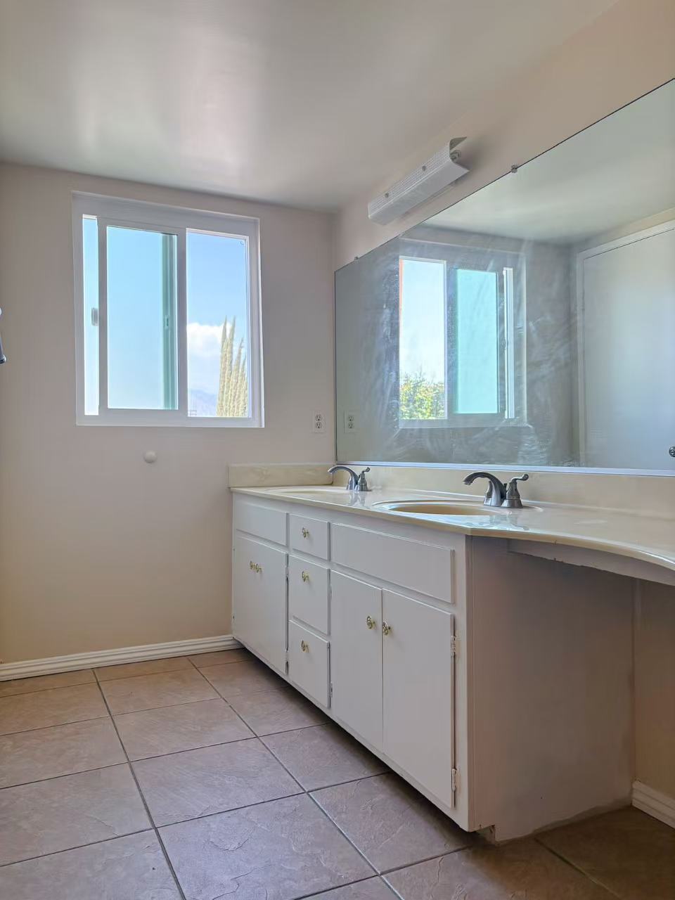 Bathroom #2 - 4340 Muscatel Ave