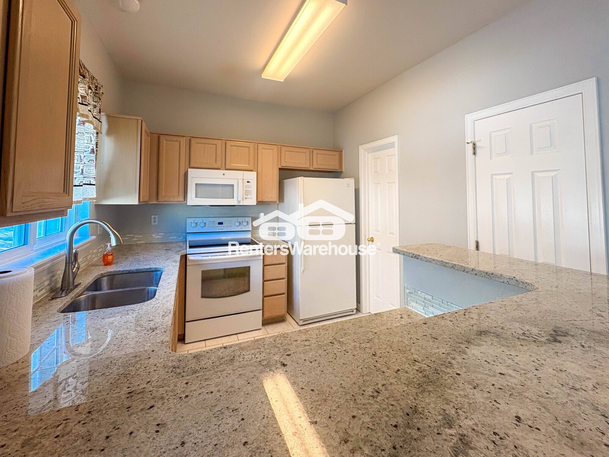 Building Photo - 4200 E 119th Pl