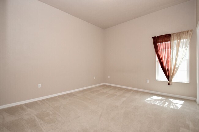 Building Photo - Spacious 4BR + Office Home with Pool in Garison Way