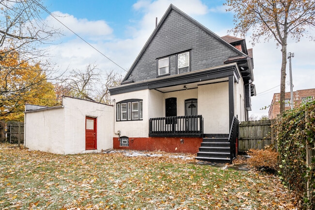 Building Photo - 1453 W 101st St