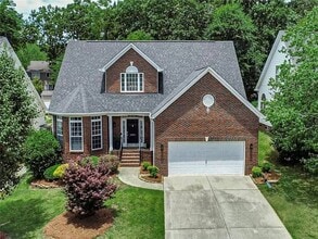 Building Photo - 2414 Oberwood Dr