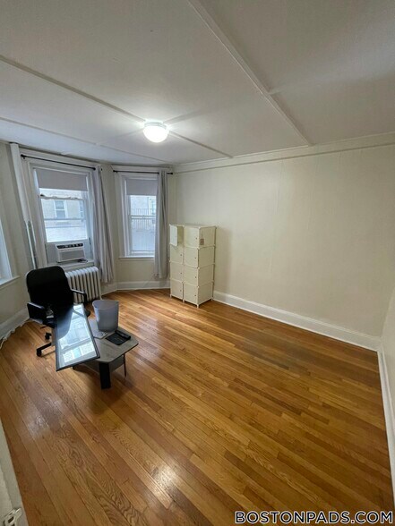 Building Photo - 1179 Boylston St
