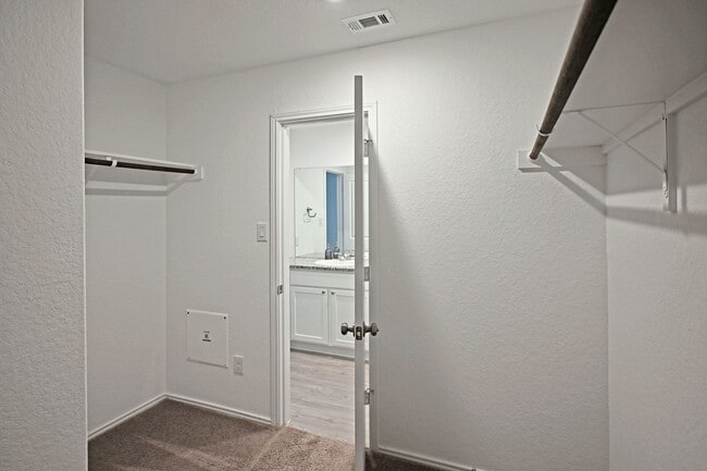 Building Photo - 5925 San Geronimo