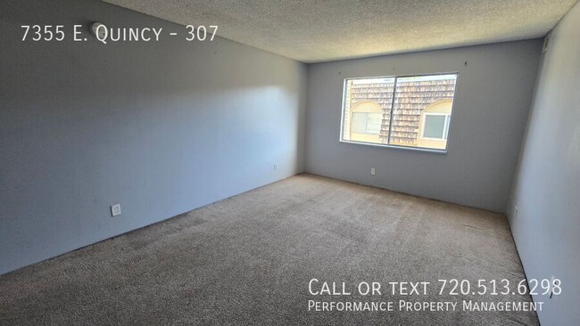 Building Photo - Beautiful 2-bedroom, 1.5-bathroom condo