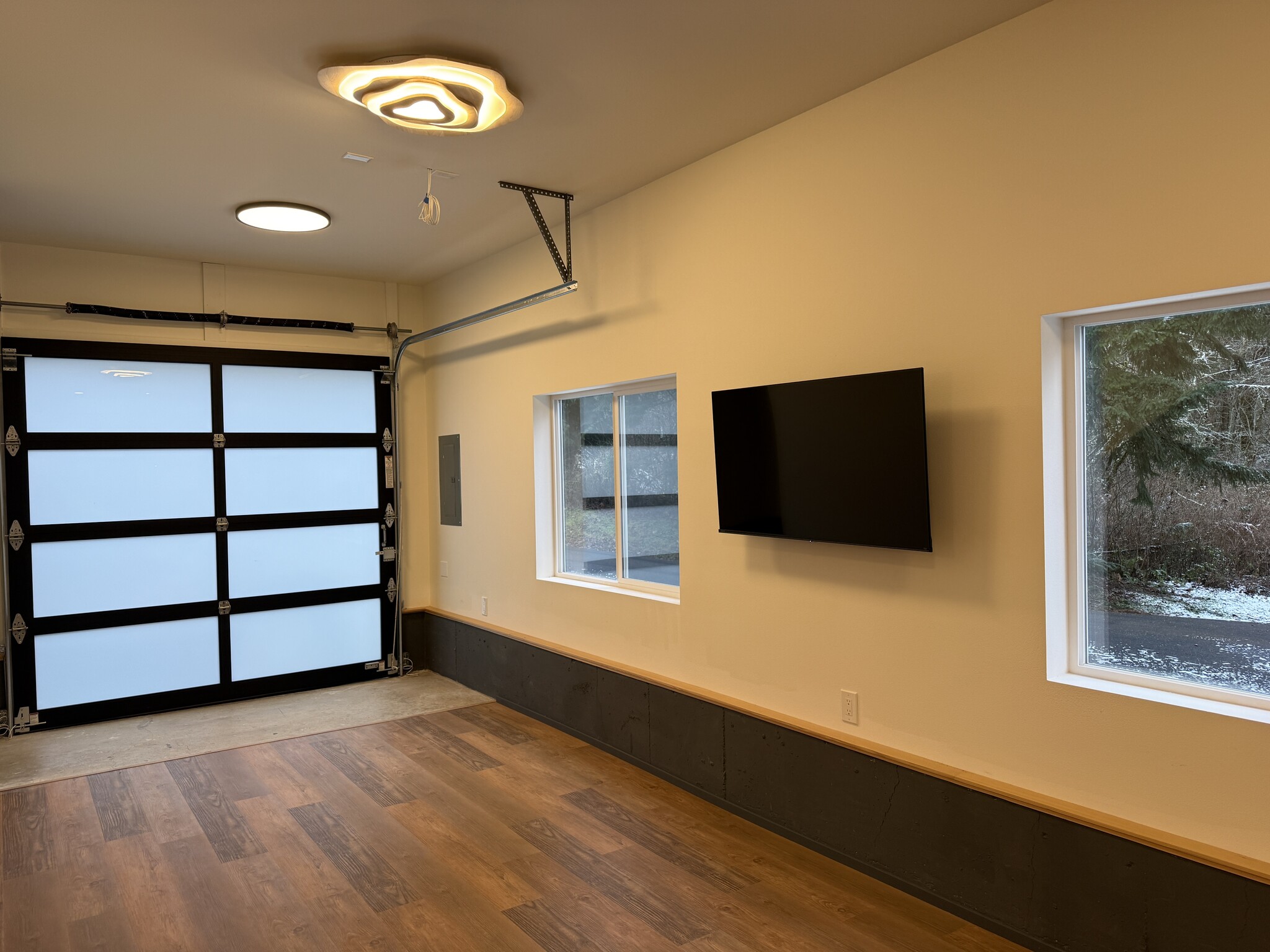 Building Photo - 2213 Squalicum Mountain Rd