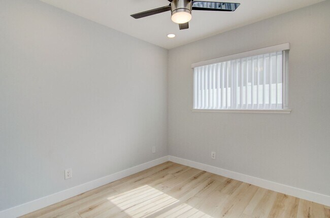 Building Photo - Turnkey Huntington Beach Home with Modern ...