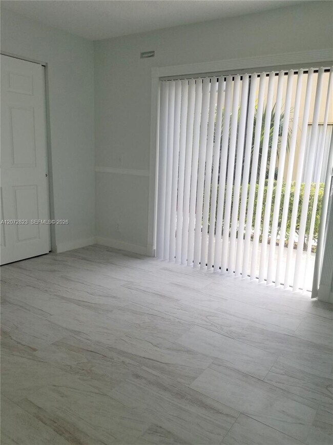 Building Photo - 11334 Royal Palm Blvd