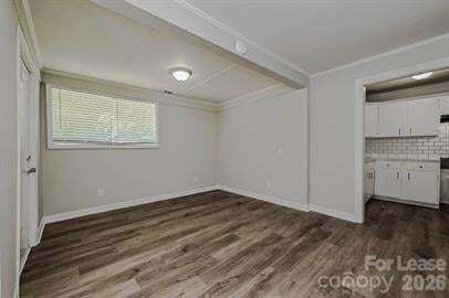 Building Photo - 2649 Roslyn Ave