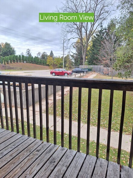 Building Photo - 1215 W Beckert Rd