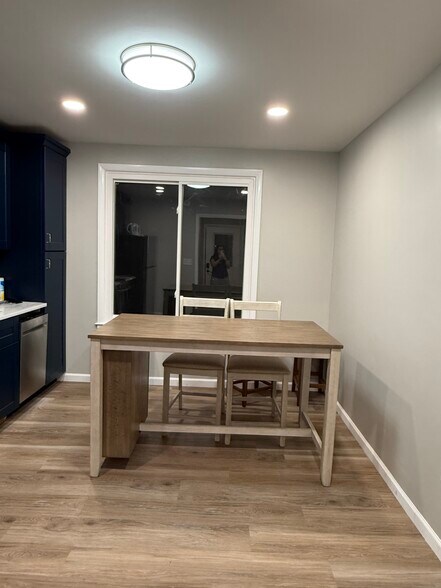 Building Photo - 737 Harpeth Pky W