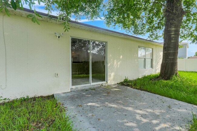 Building Photo - 810 Valnera Ct