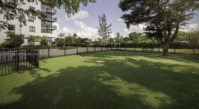 Building Photo - 11200 Biscayne Blvd