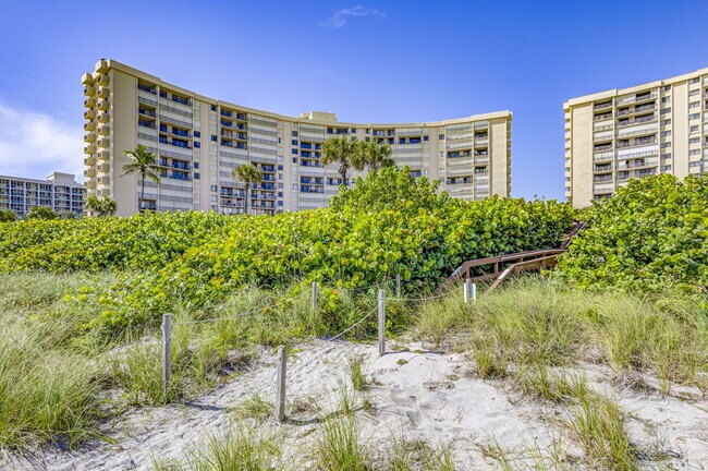 Building Photo - 100 Ocean Trail Way