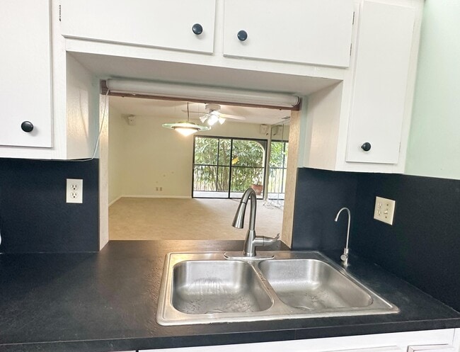 Building Photo - 924 SW 9th St Cir