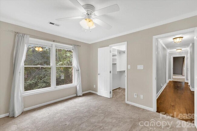 Building Photo - 3112 English Sparrow Ln