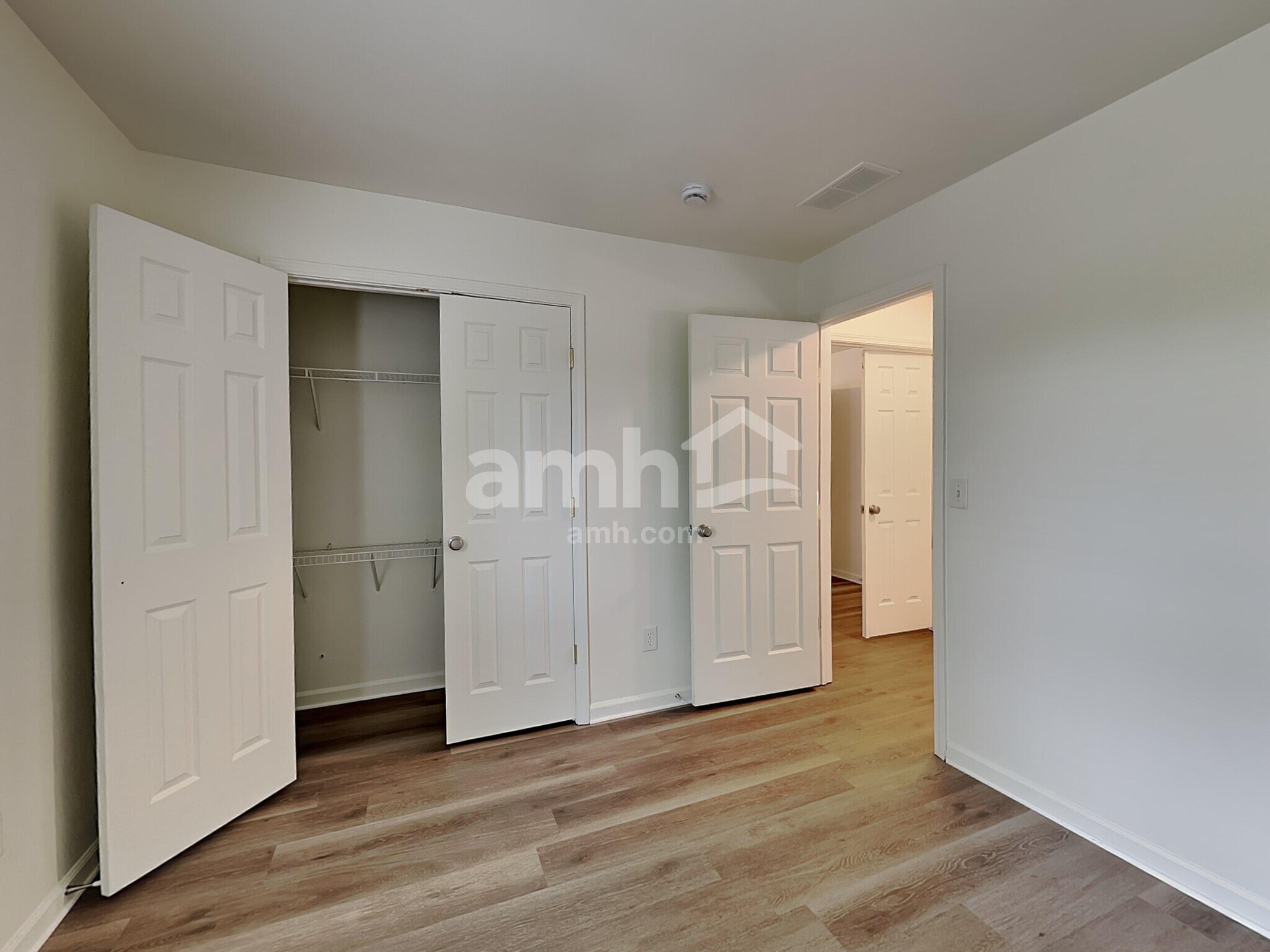 Building Photo - 405 Carphilly Ct