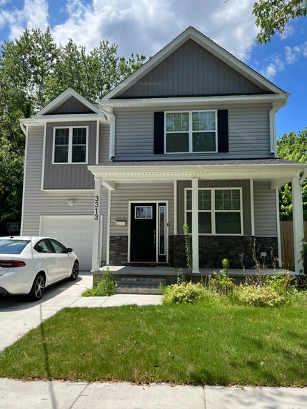 Primary Photo - 3313 Marne Ave