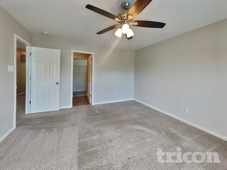 Building Photo - 7320 Mitzi Deborah Dr