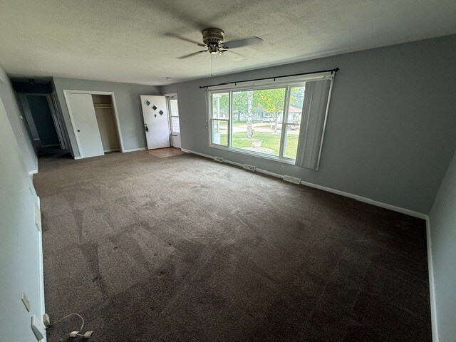 Building Photo - 455 Ridge Dr