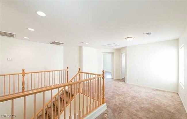 Building Photo - 9332 Golden Grape Ct