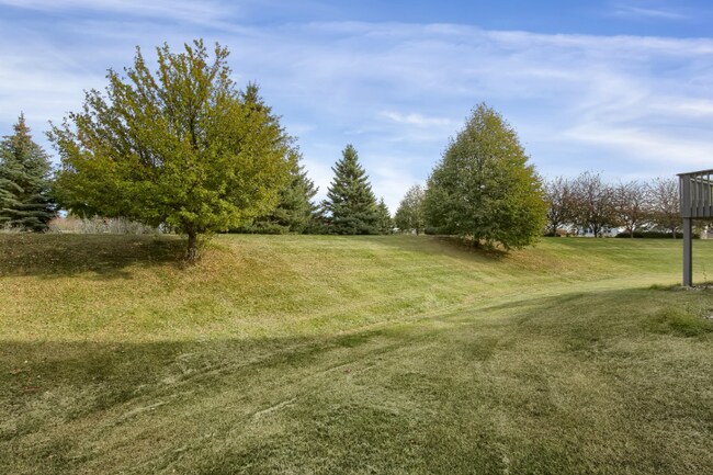 Building Photo - 3197 Arden Dr