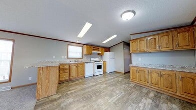 Building Photo - 139 American Ave