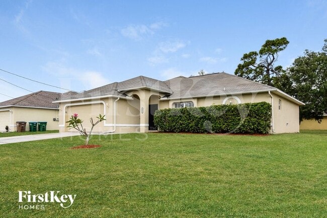 Building Photo - 2014 NW 16th Pl