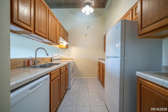 Building Photo - 47-705 Hui Kelu St #3