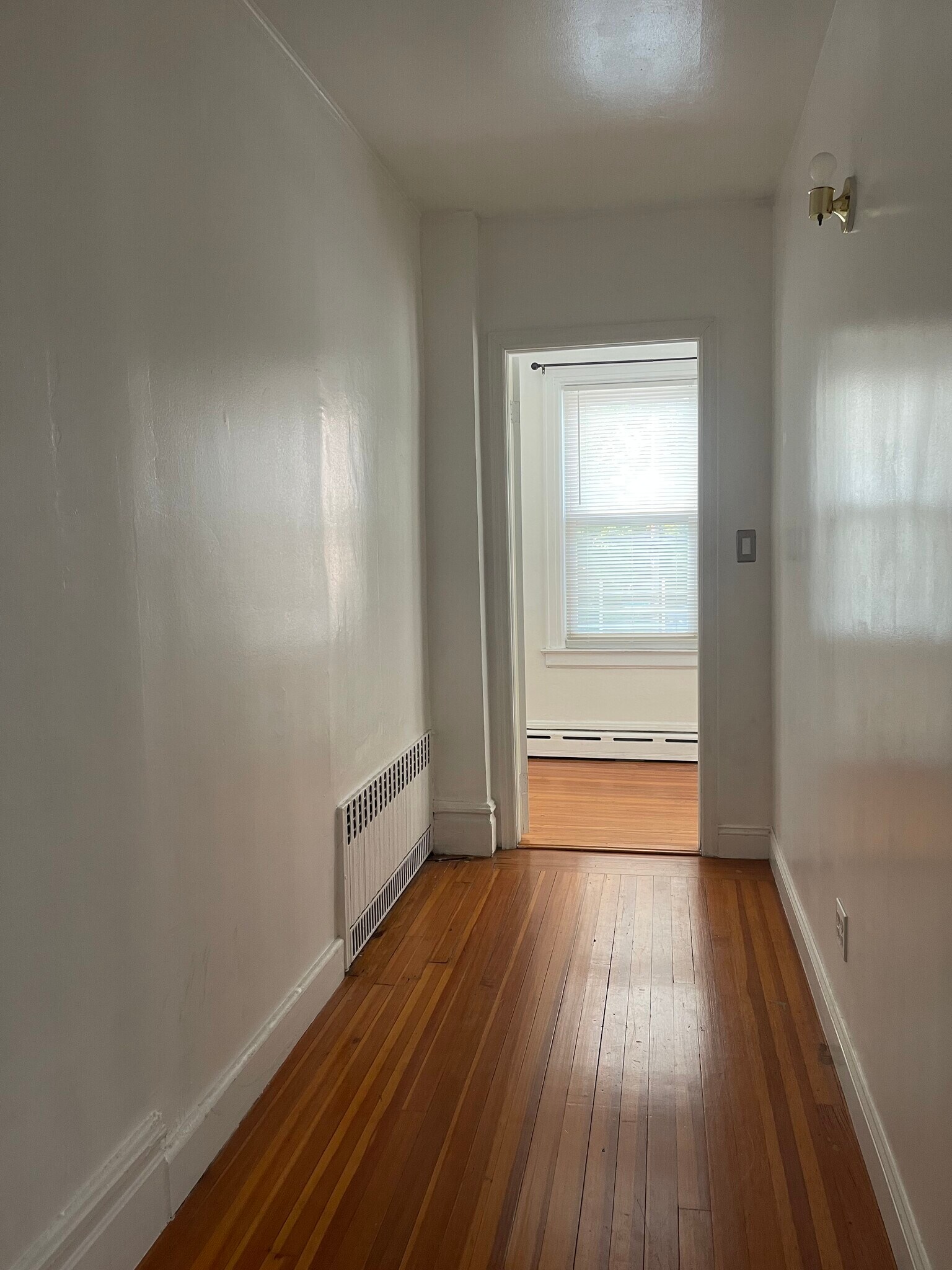 Building Photo - 5758 Mosholu Ave
