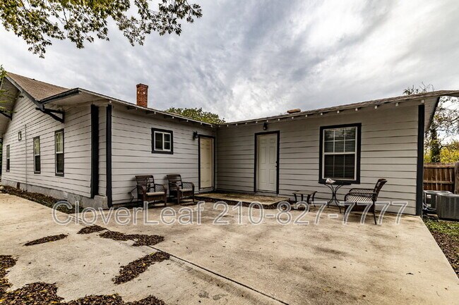 Building Photo - 1317 W French Pl