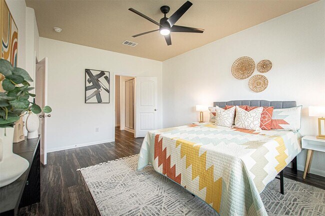 Building Photo - 15108 Diamondleaf Cove
