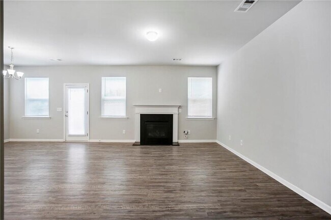 Building Photo - 212 Ridge Valley Dr