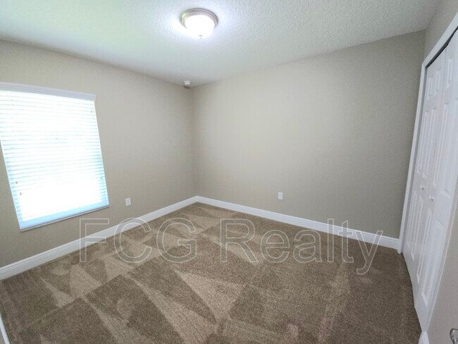 Building Photo - 7794 N Keystone Dr