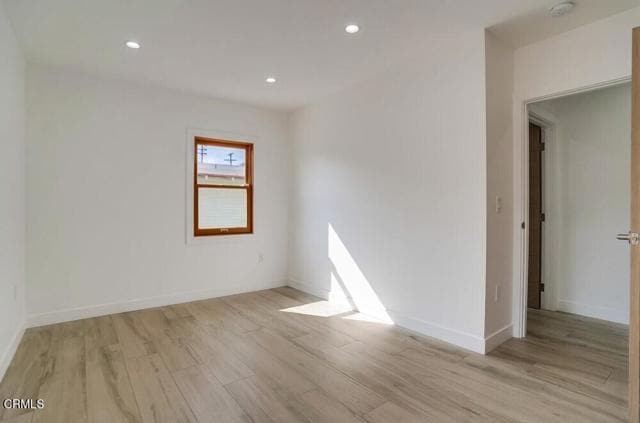 Building Photo - 130 N Ave 60