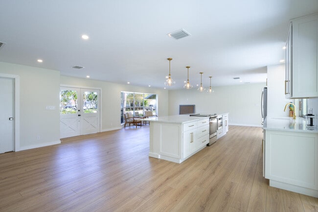Building Photo - 912 Marlin Cir