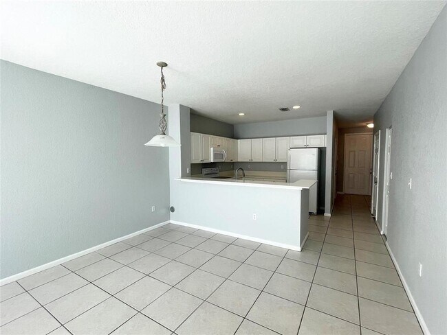 Building Photo - 6301 Landings Terrace