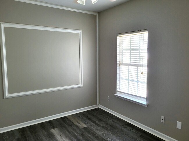 Building Photo - 8300 Neuse Hunter Dr