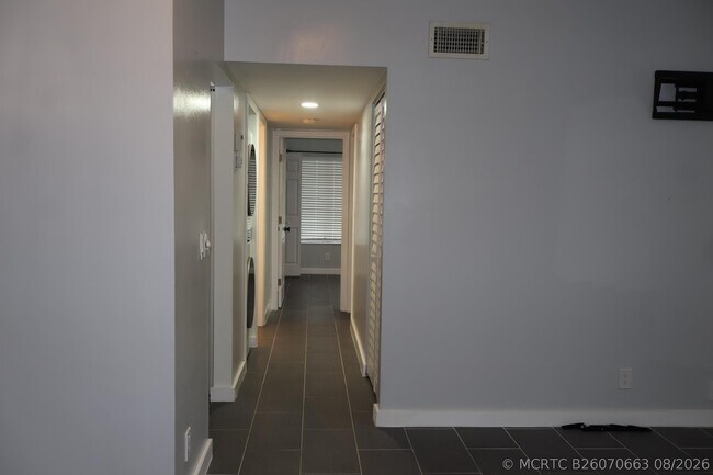 Building Photo - 603 Sea Pine Way