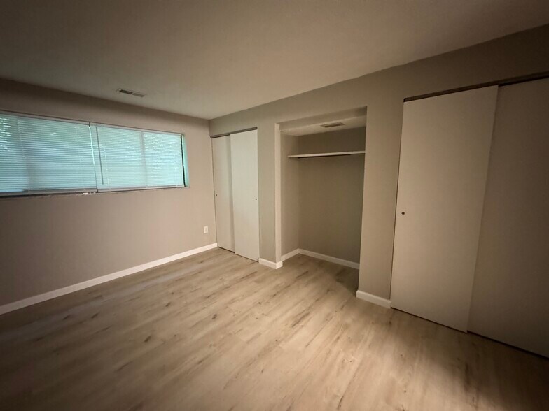 Building Photo - 2814 Stonehenge Dr
