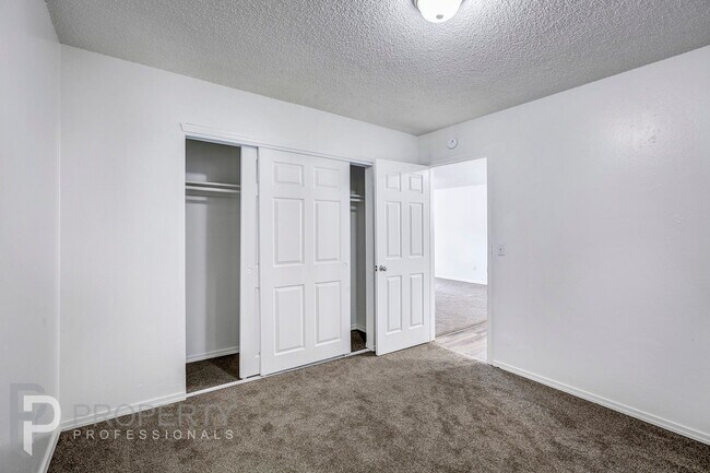 Building Photo - Apartment for Rent in Downtown Silt