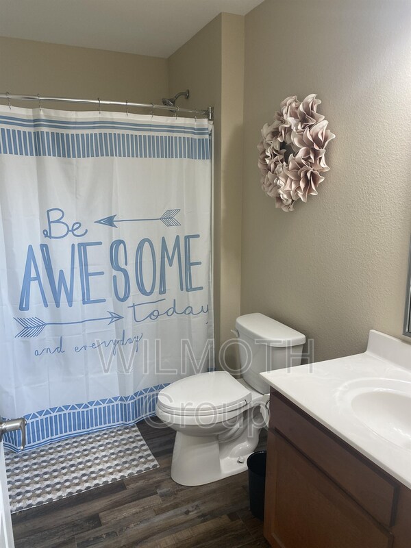 Building Photo - 1125 S Walnut St