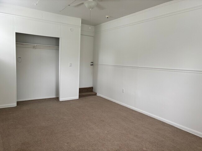 Building Photo - 733 W Pennsylvania Ave