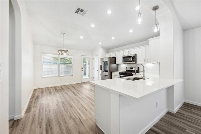 Building Photo - 3303 Wickham Ln