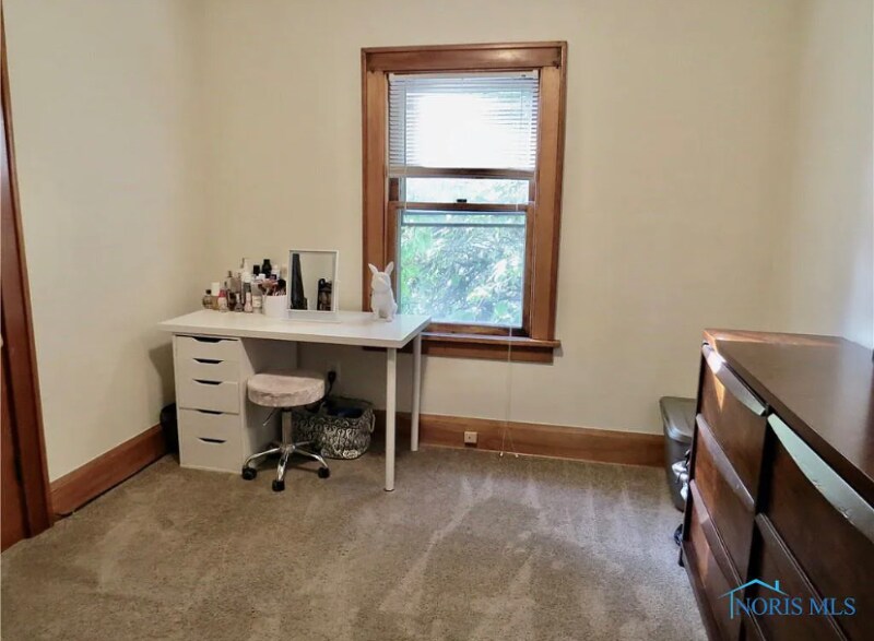 Building Photo - 2339 Castlewood Dr