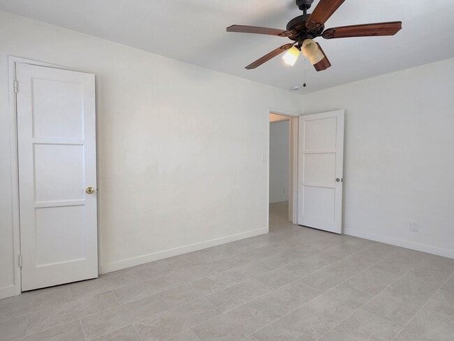 Building Photo - Just Remodeled 3BD, 1BA Riverside near 91 Fwy