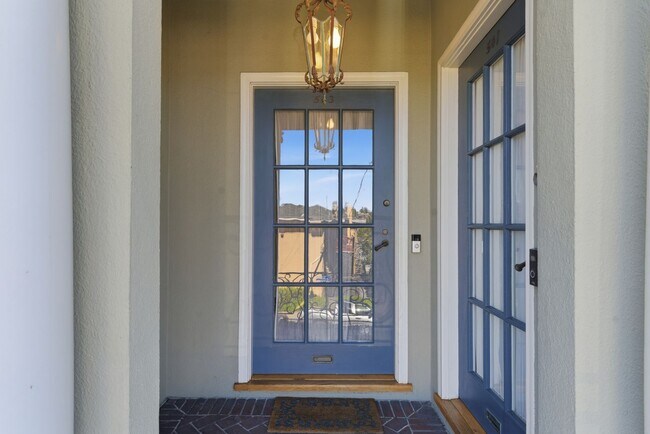 Building Photo - 501-503 Mandana Blvd