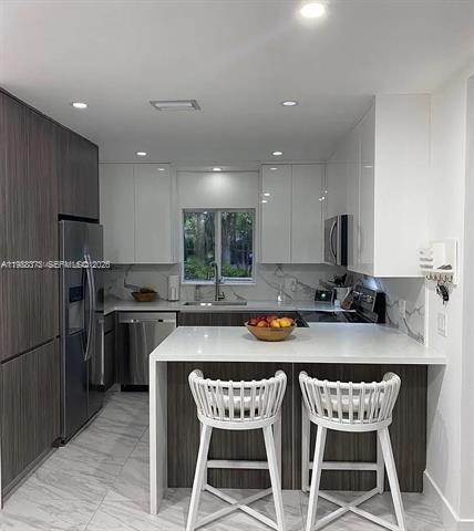 Building Photo - 256 NE 85th St