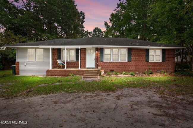 Primary Photo - 1616 SE Greenville Blvd