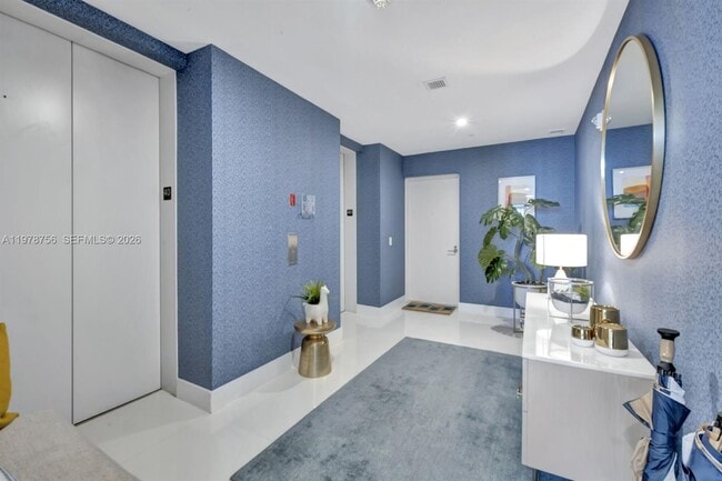 Building Photo - 1100 Biscayne Blvd